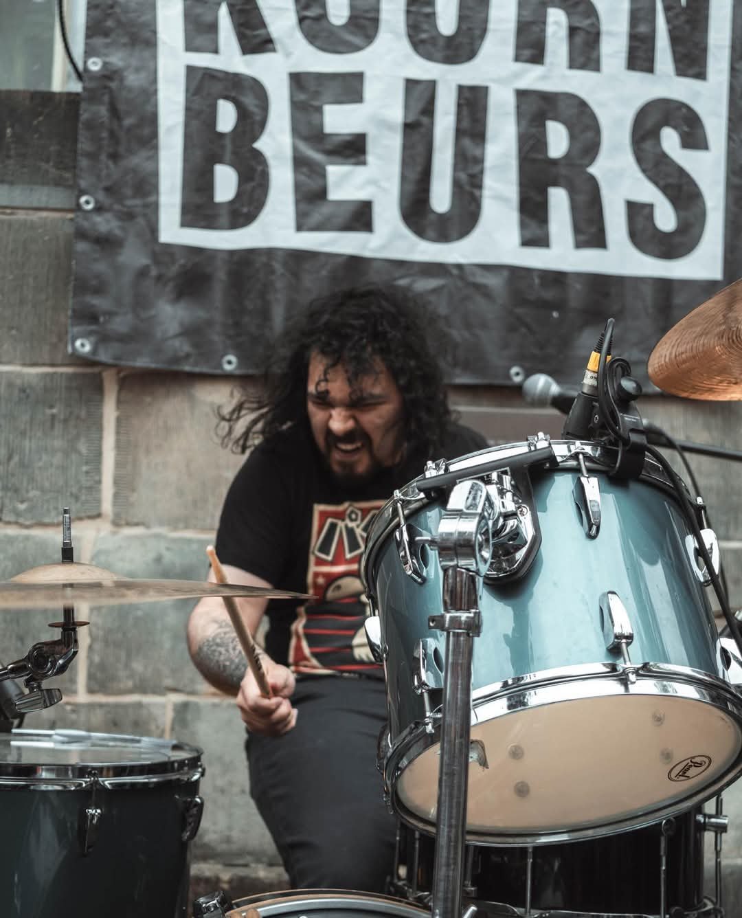 foto joel staredownband